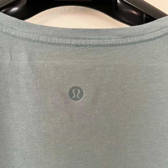 lululemon love T-shirt in sea glass, size small - Picture 4 of 4